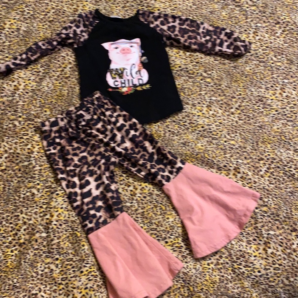 Cute bell bottom outfit